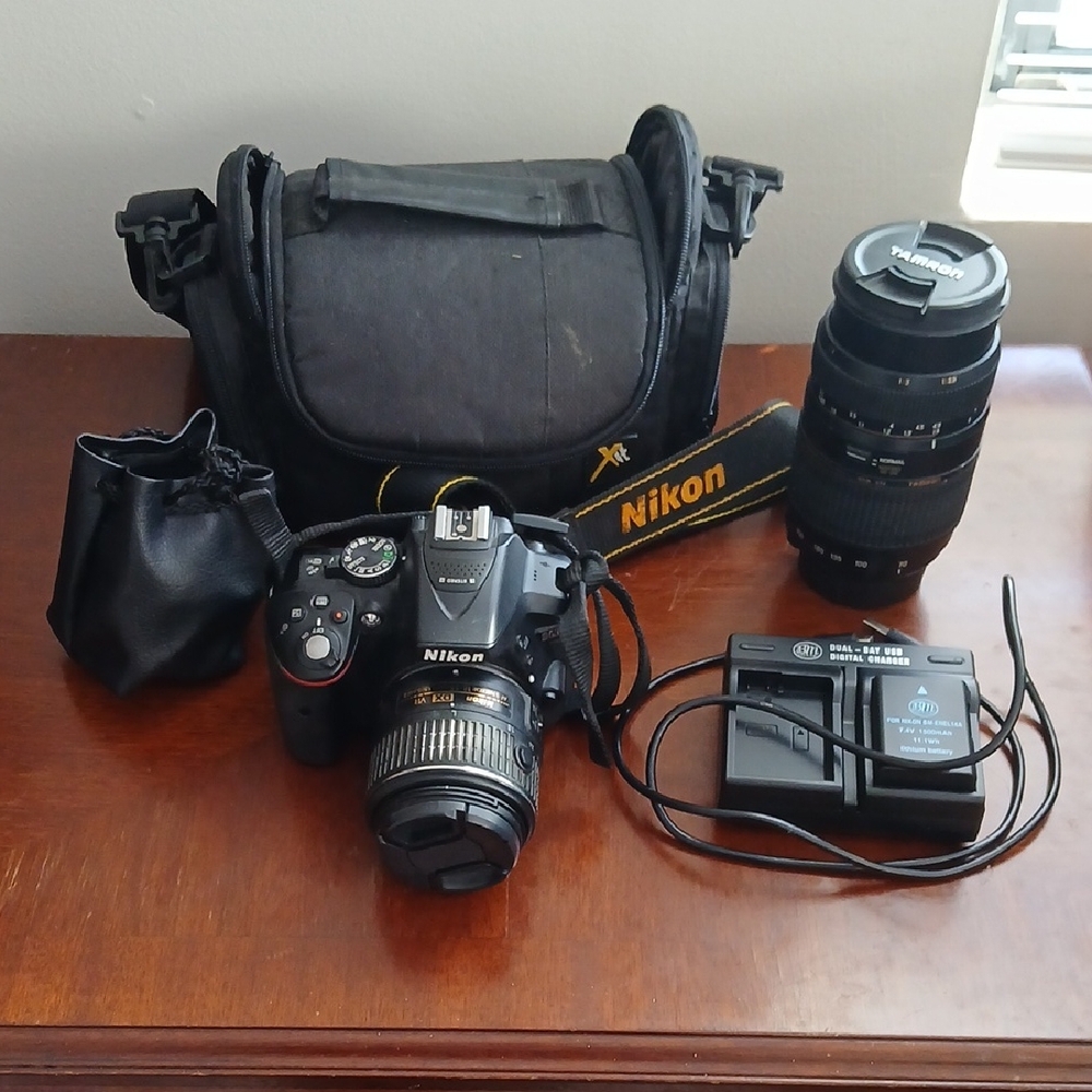 ✨️FINAL PRICE✨️ Nikon D5300 Digital Camera Set